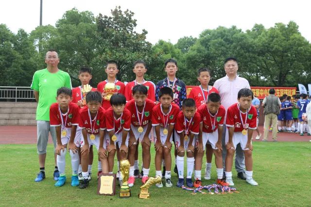 劳塔罗谈阿尔瓦雷斯与梅西：国家队友情深在欧冠前奏